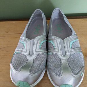 Ladies Ryka Slip Ons